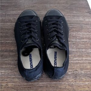 Converse Chuck Taylor All Star kids size 1.5